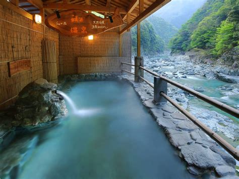 23 Best Hot Spring Hotels in the World in 2024